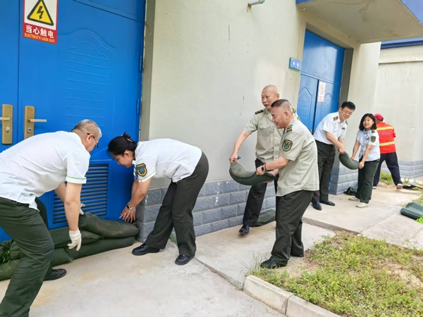 防汛應(yīng)急演練_副本.jpg 防汛應(yīng)急演練_副本.jpg