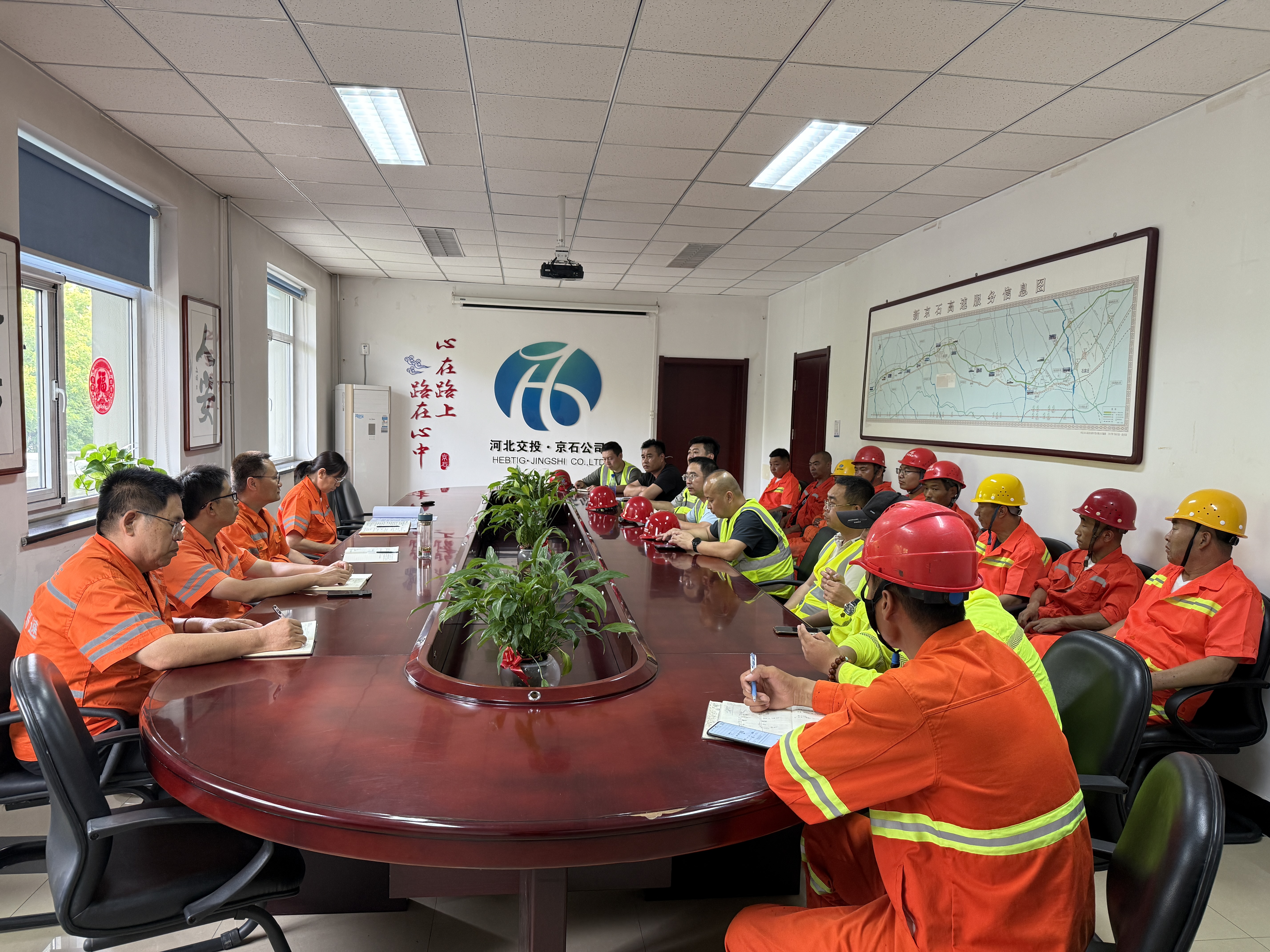 fe718563f9e65cee28f0015940c1ecc.jpg fe718563f9e65cee28f0015940c1ecc.jpg