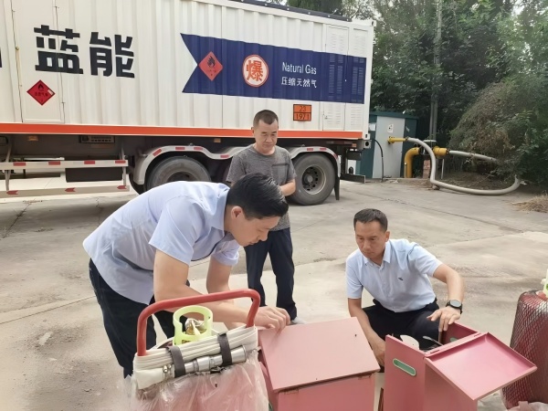 9930b2641613e0a4261cc45b63c8116(2).jpg 9930b2641613e0a4261cc45b63c8116(2).jpg